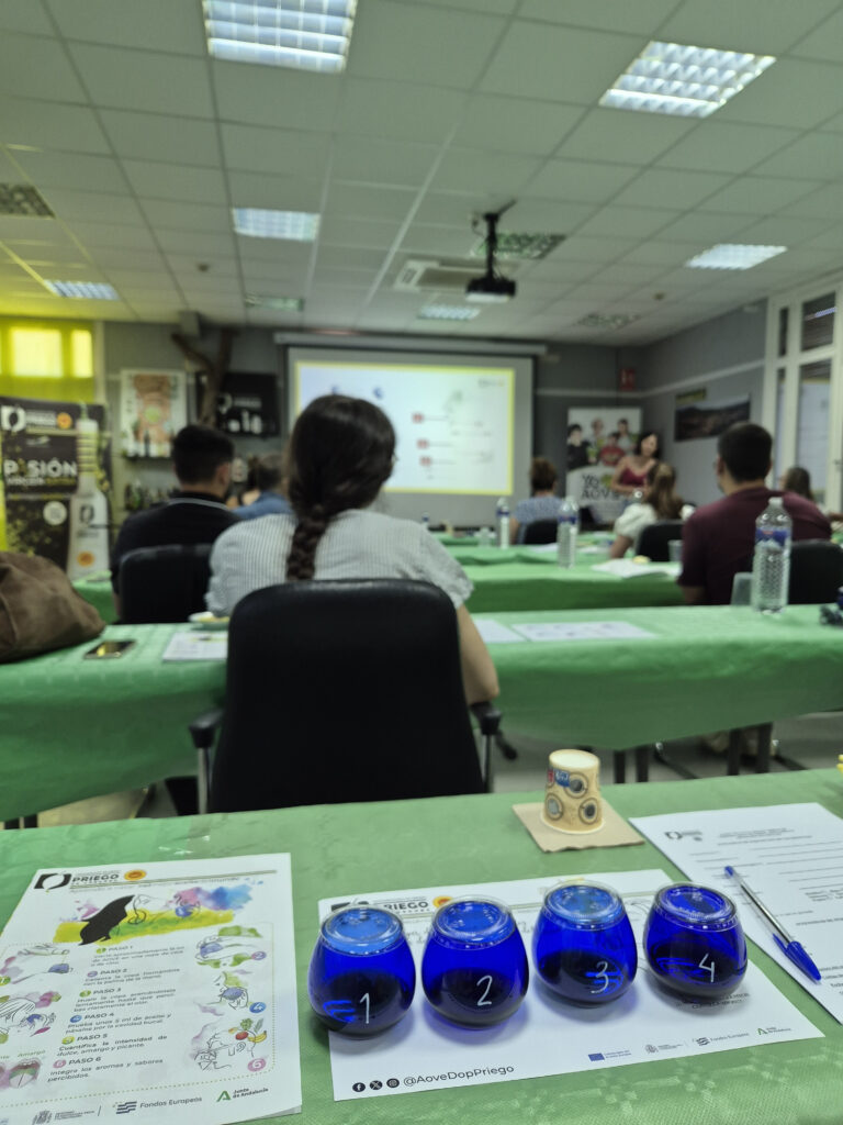 CURSO DE ANÁLISIS SENSORIAL DE ACEITES DE OLIVA VÍRGENES